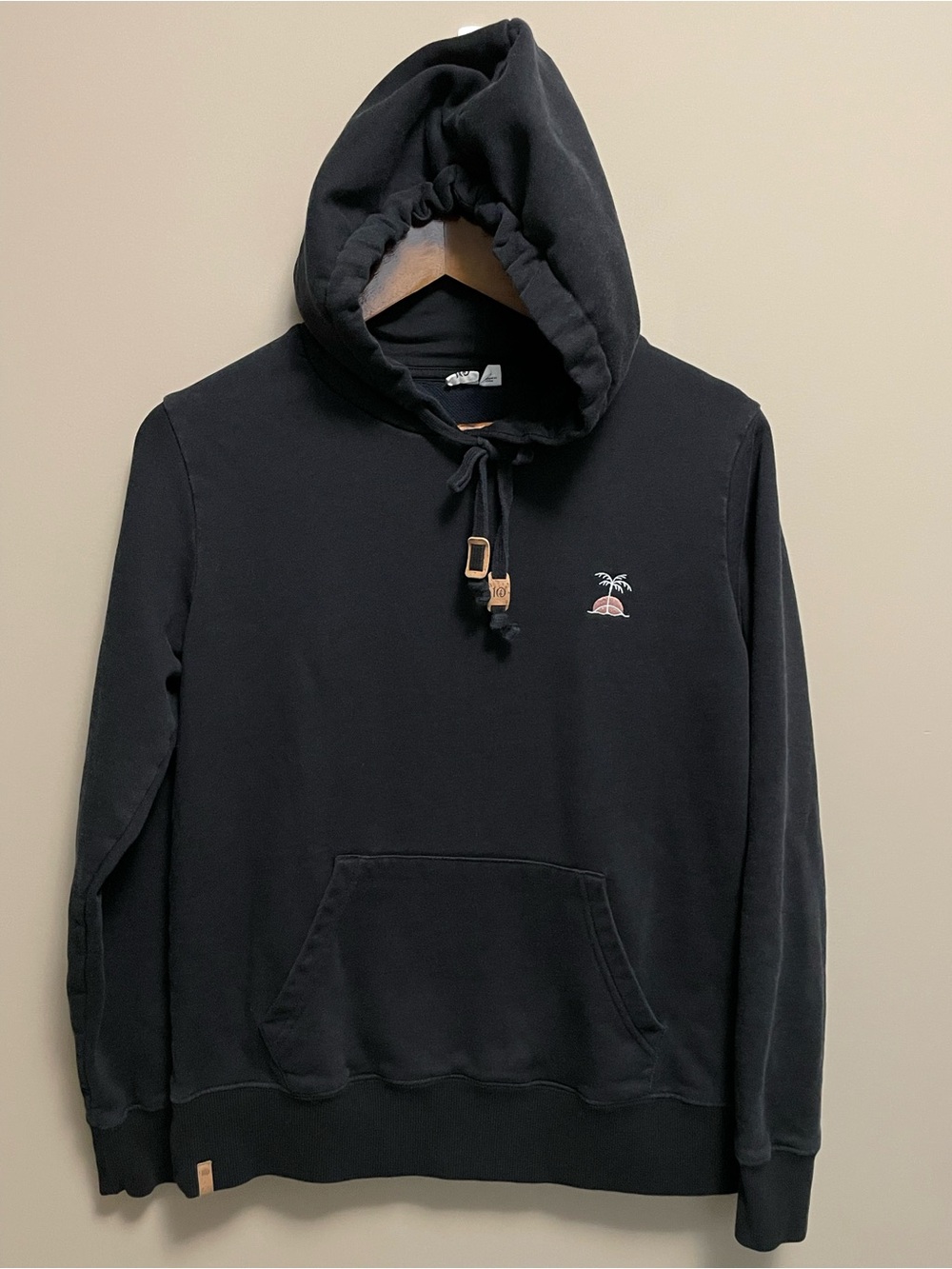 Tentree Black Hooded Pullover Hoodie with Palm Tree Embroidery Men Women Medium